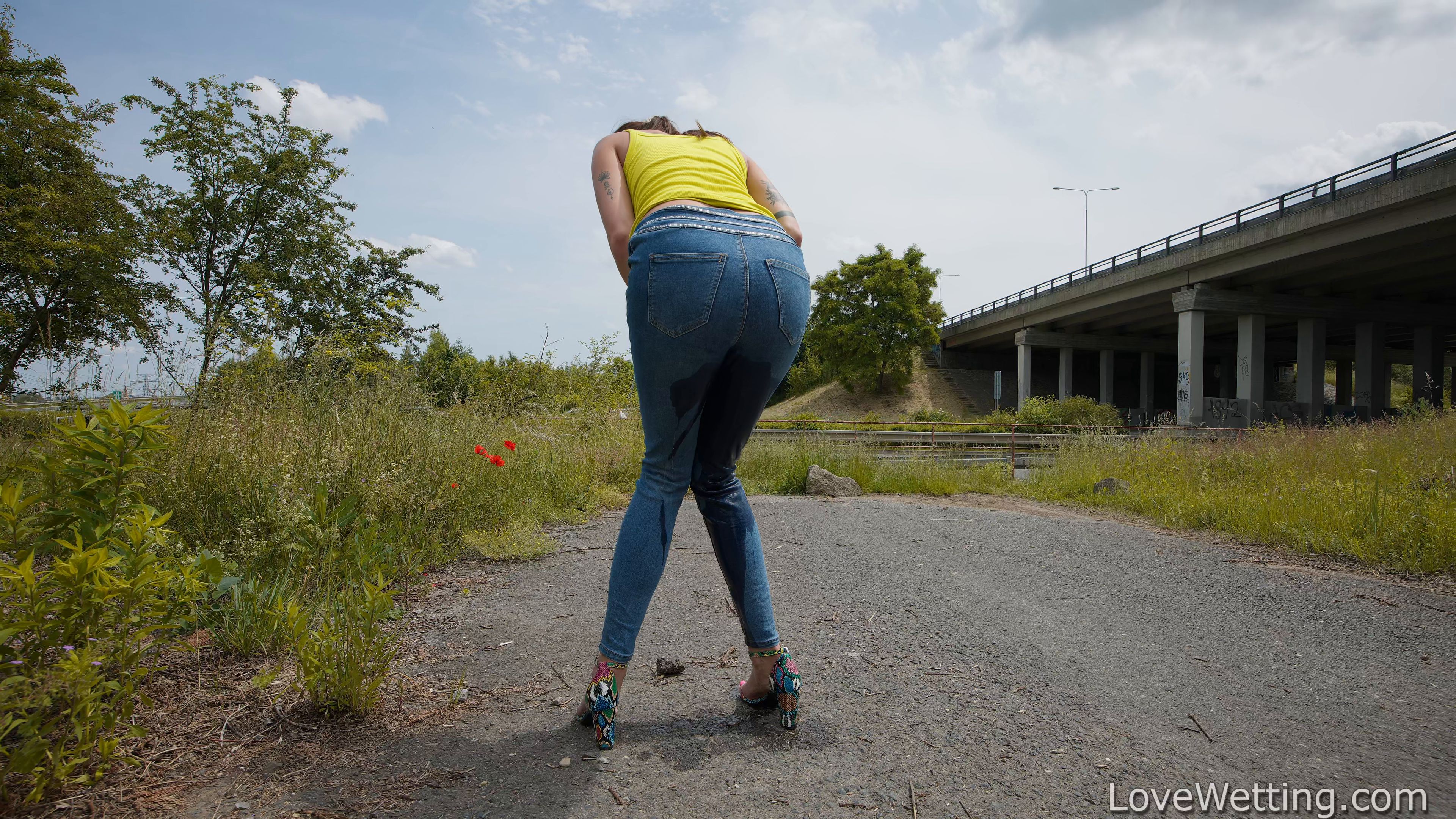 Joana Intense – Pee 4k