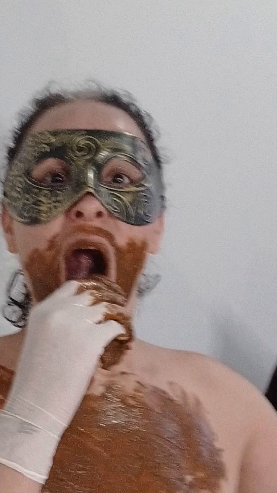 princessscat – Smearing and putting in mouth!!!!