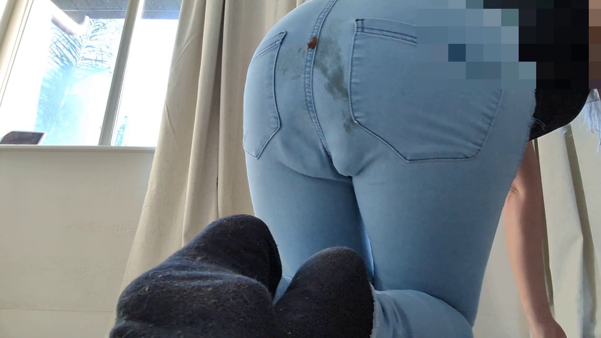 BetweenMyCheeks – 2xPoop