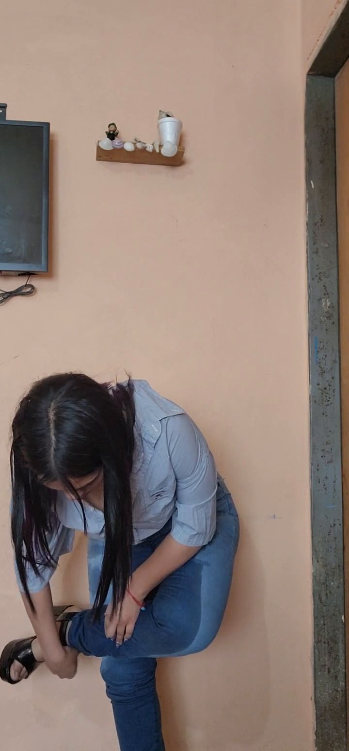 Undressing and redressing after wetting my jeans