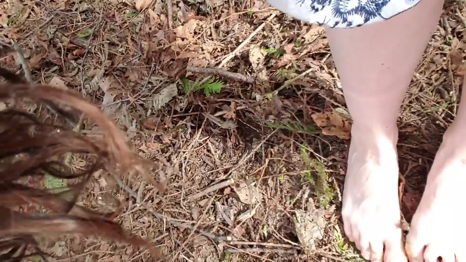 NerdyFaery – Upskirt no Panties Power Piss Outdoors