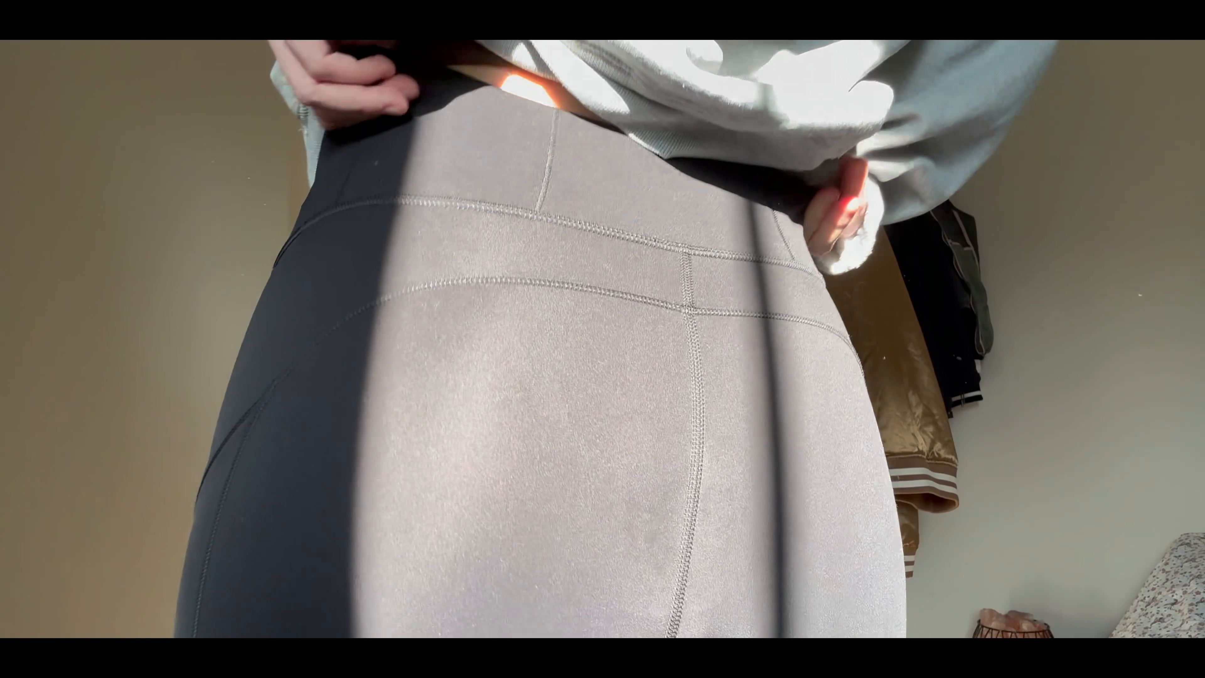 Naughtygirl1993 – Locked out of the bathroom