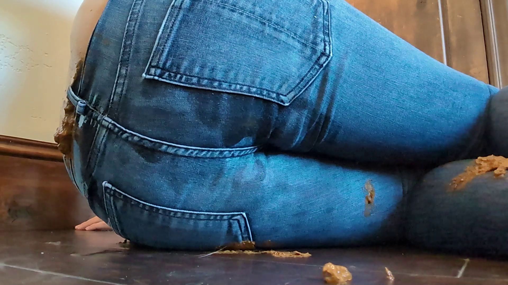 BetweenMyCheeks – Explosion in my jeans