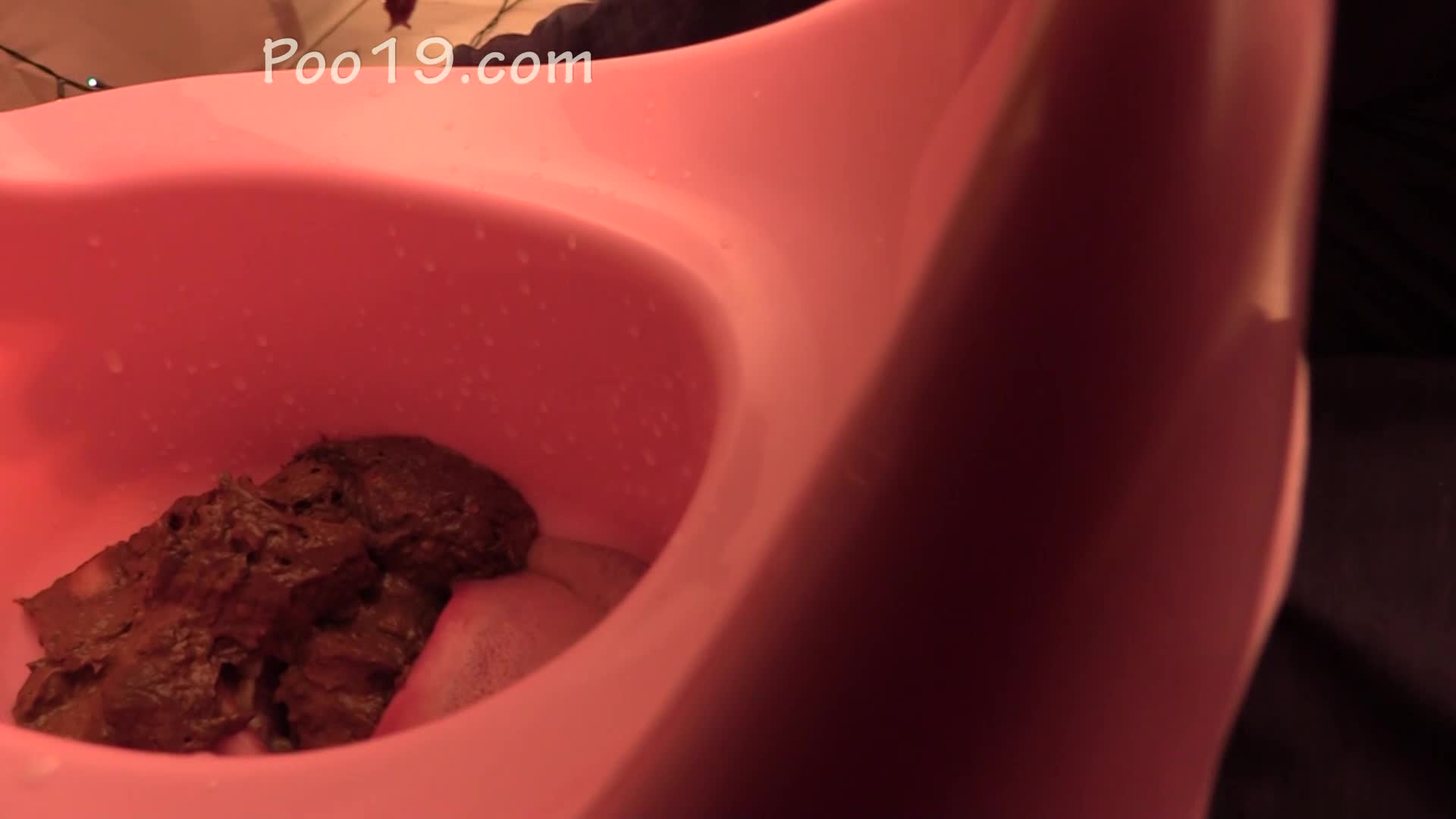 MilanaSmelly – Sweet torment – Christinas crap after turkey