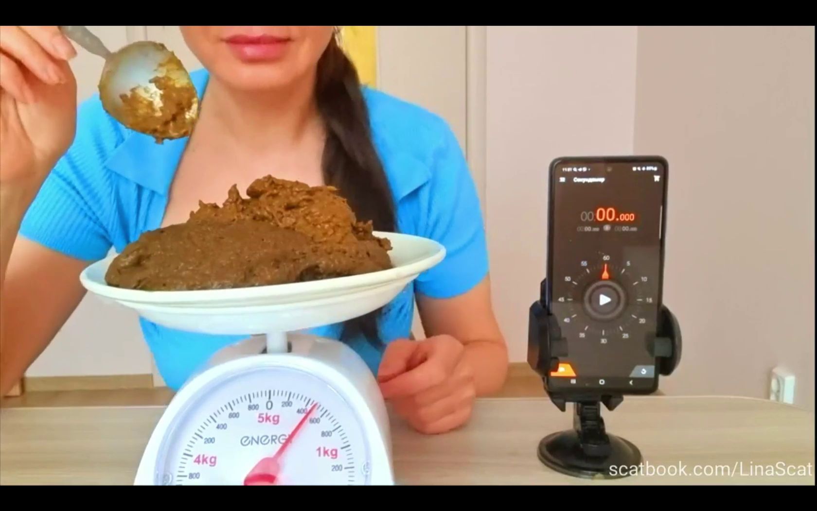 Scat Lina – Speedshiteatind with 2 loads of shi