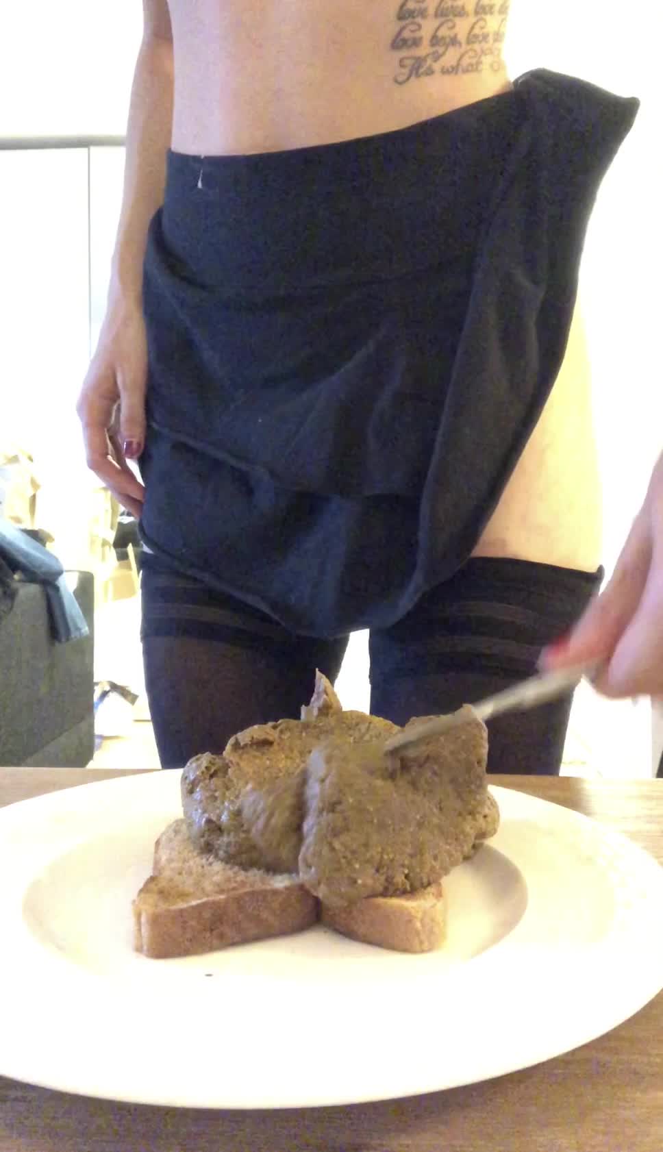 TheHealthyWhores – Nutella toast for a lovely breakfast