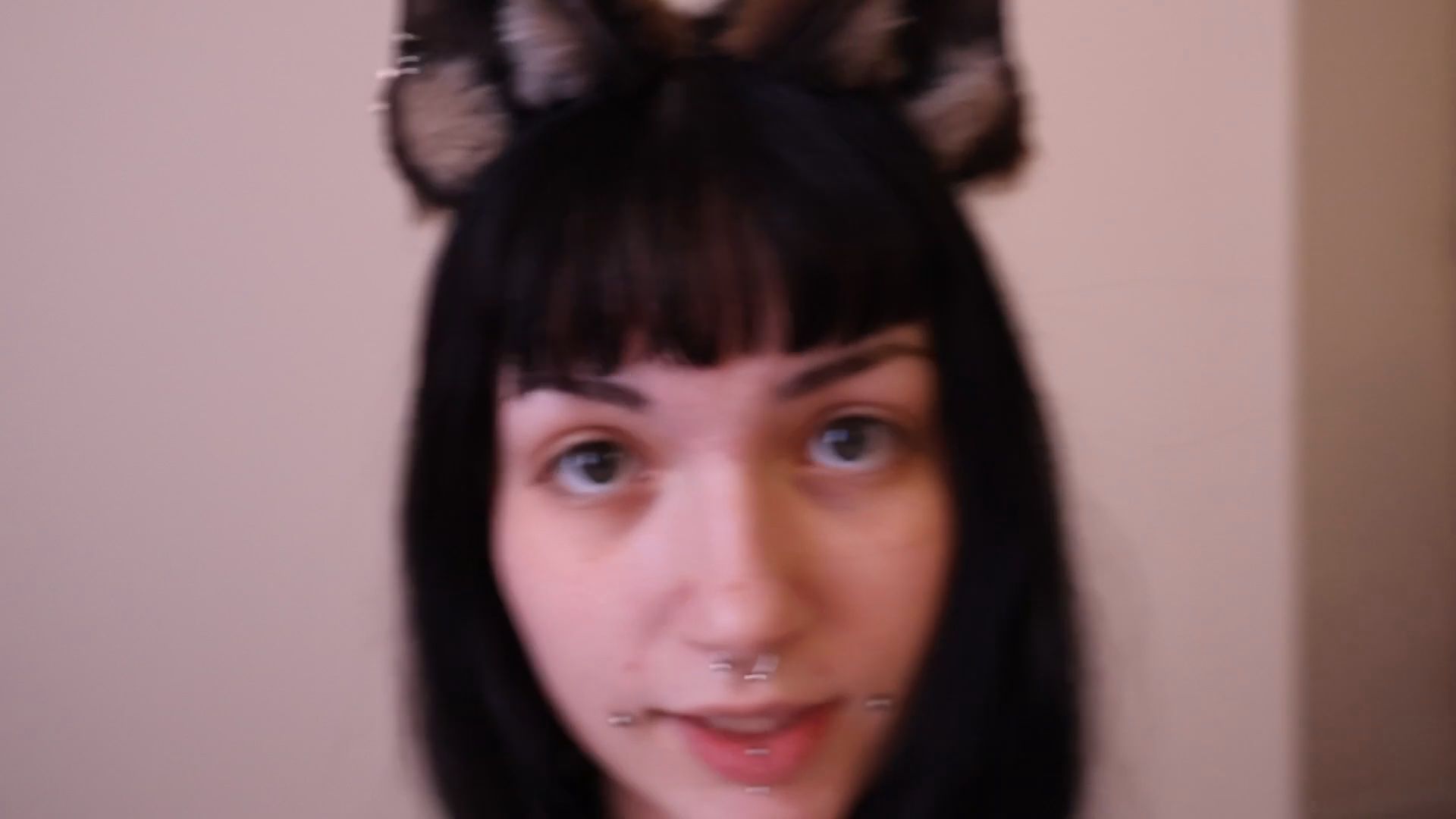 Charlotte Darling – Barking pet girl loves to pee for you