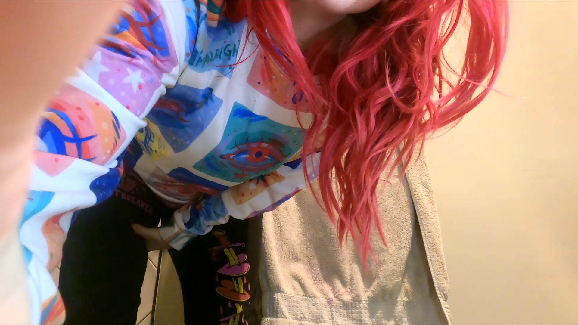 gassy – Sep 4 Gassy Cute Selfie poo