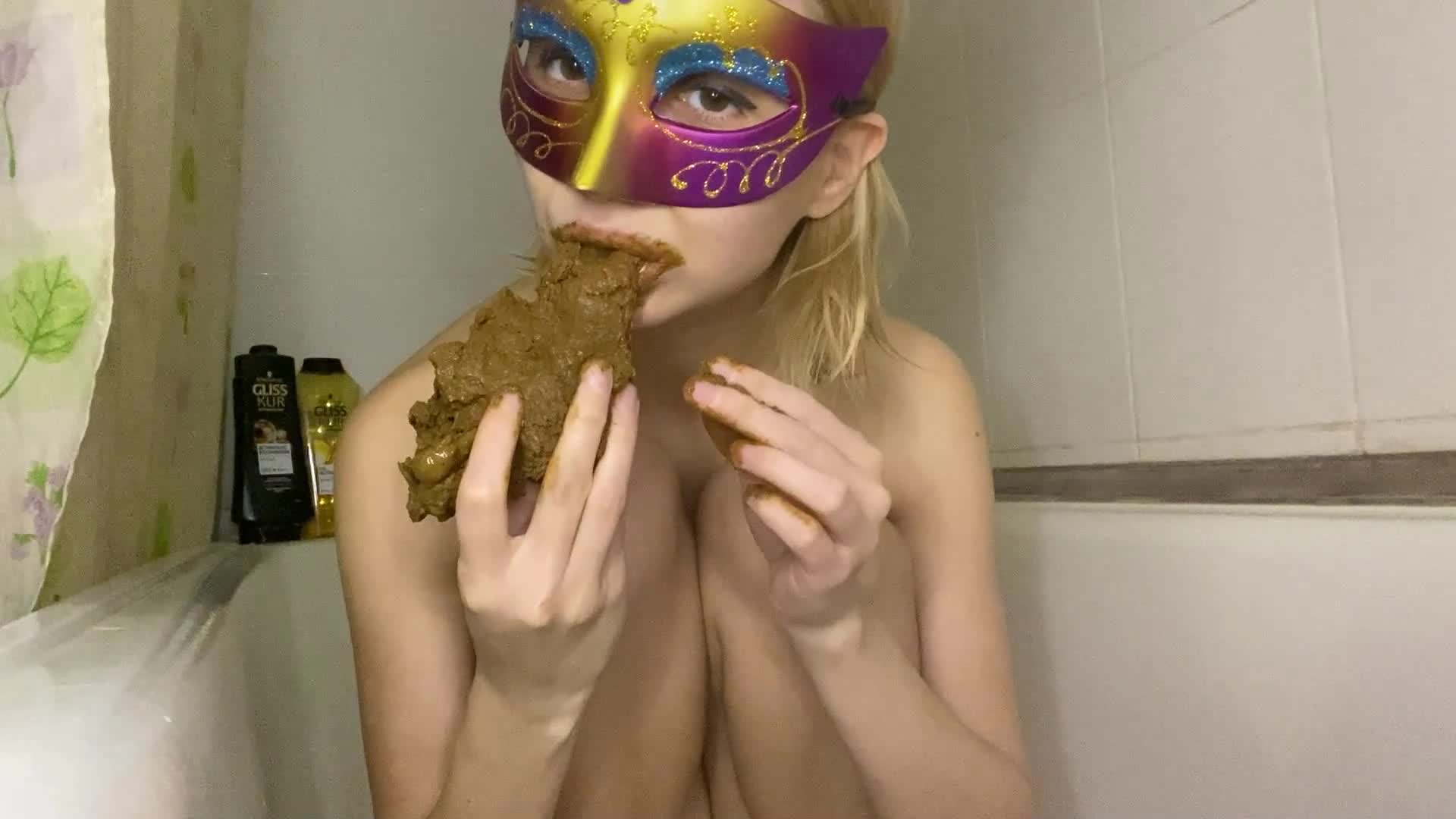p00girl – big log of shit in mouth and body