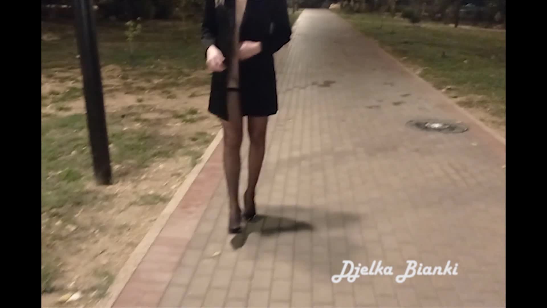 Russian girl pissing in a public park