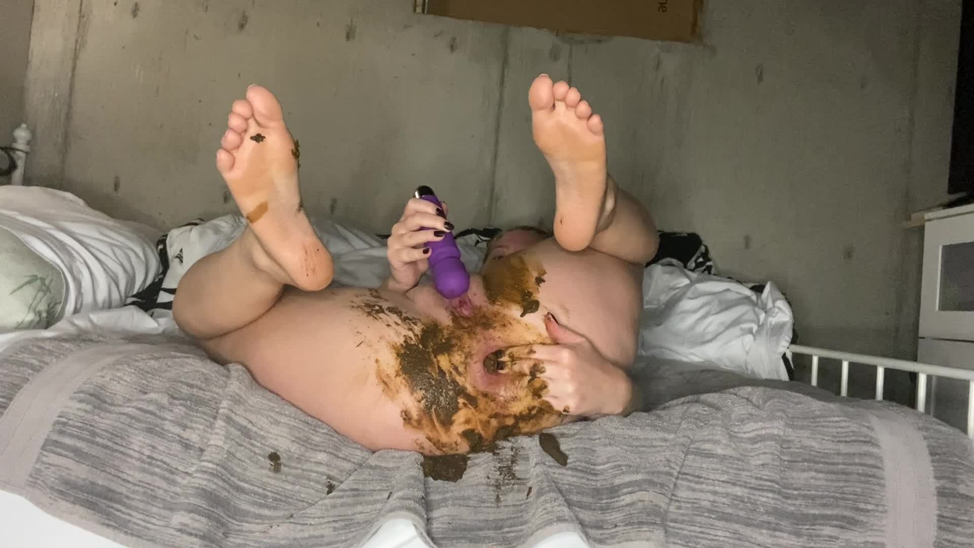 Foxness – Panty Poop more