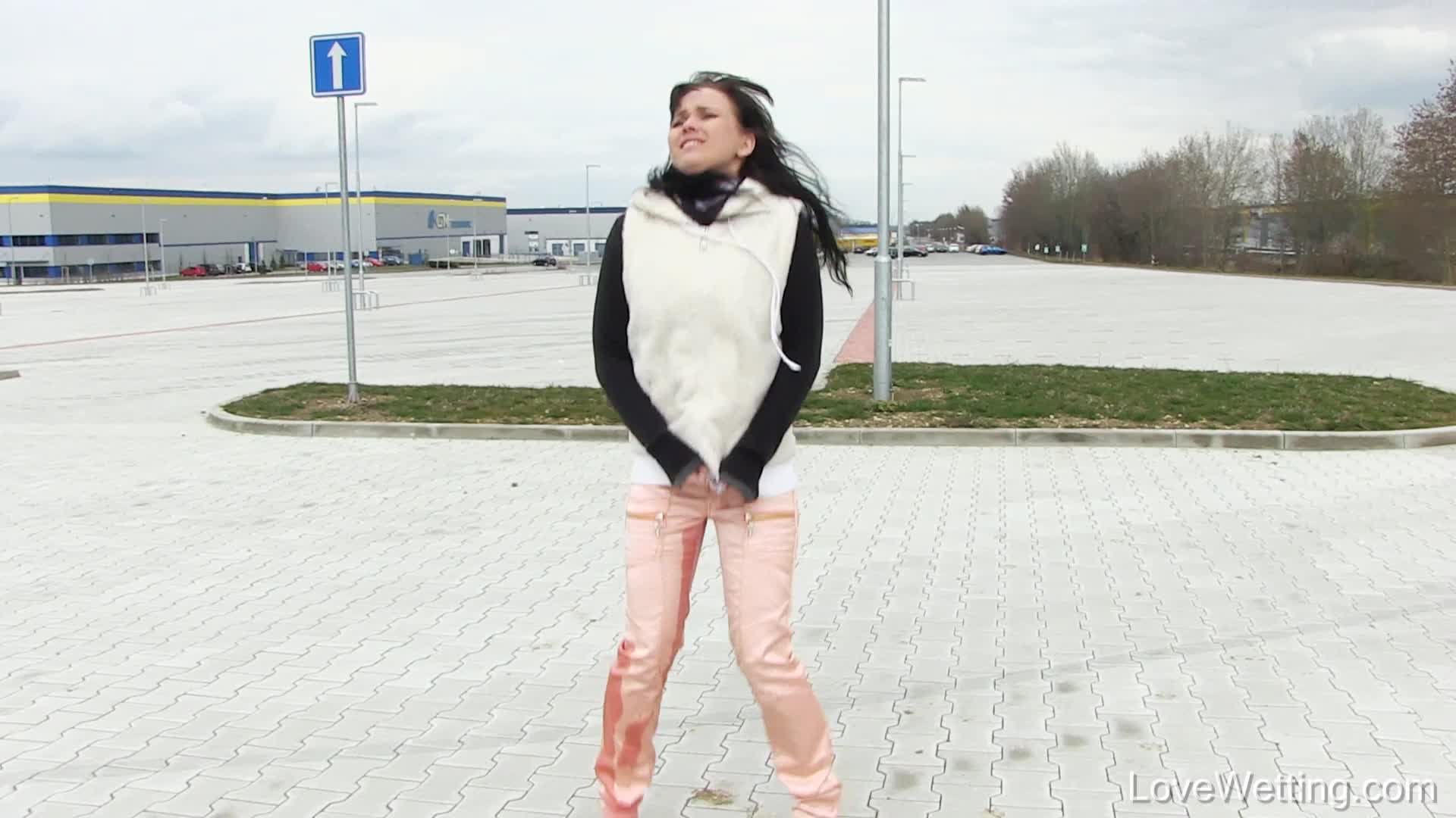 Peach pants – Ally Stylee