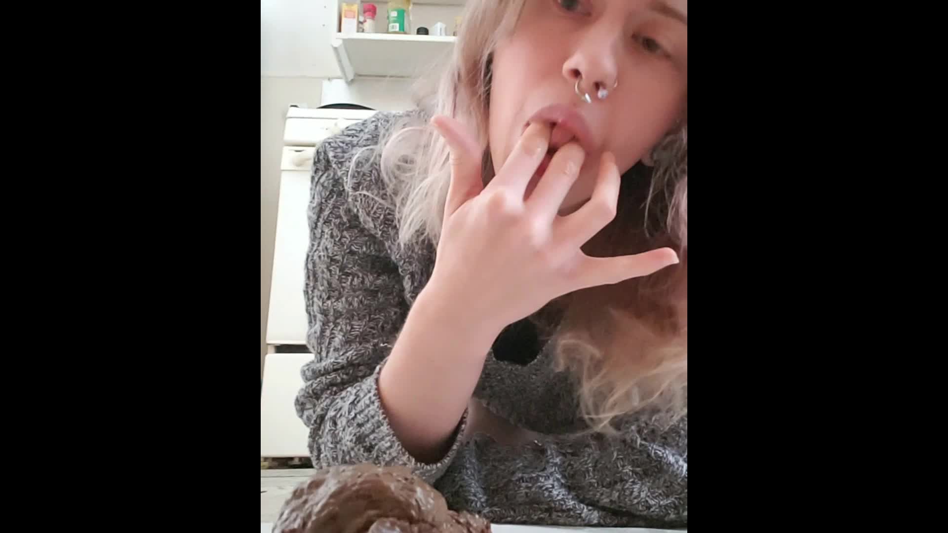 xxecstacy – Desperate Secret Tasting Scat Play