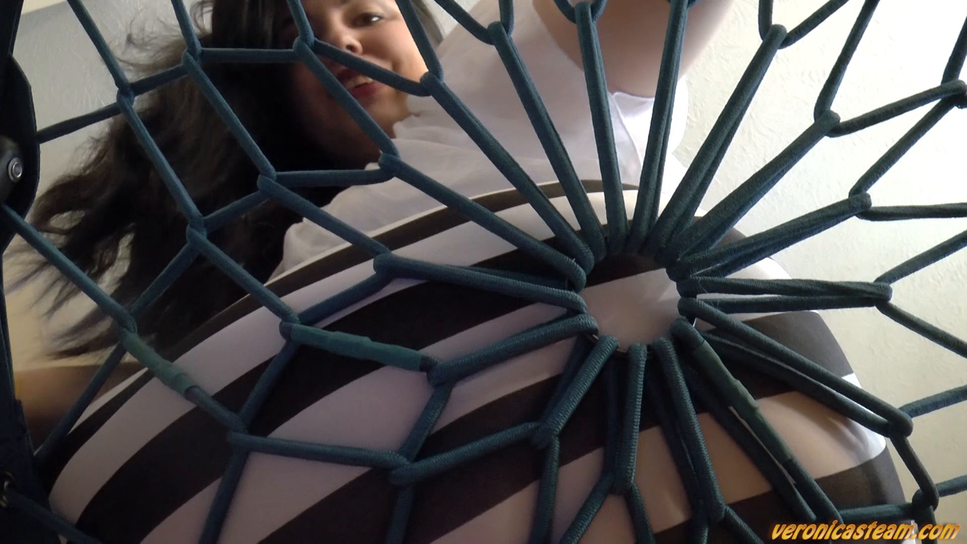 VeronicaSteam – Super Size Farts