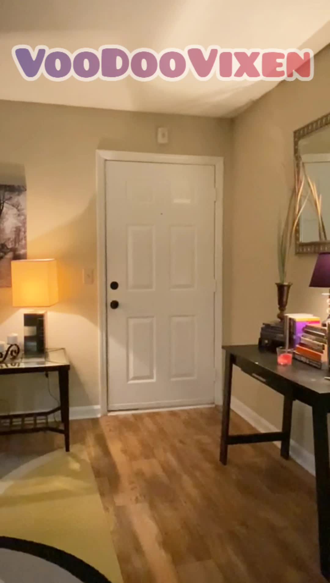 VOODOOVIXEN Starburst’s Diarrhea Splatters The Floor