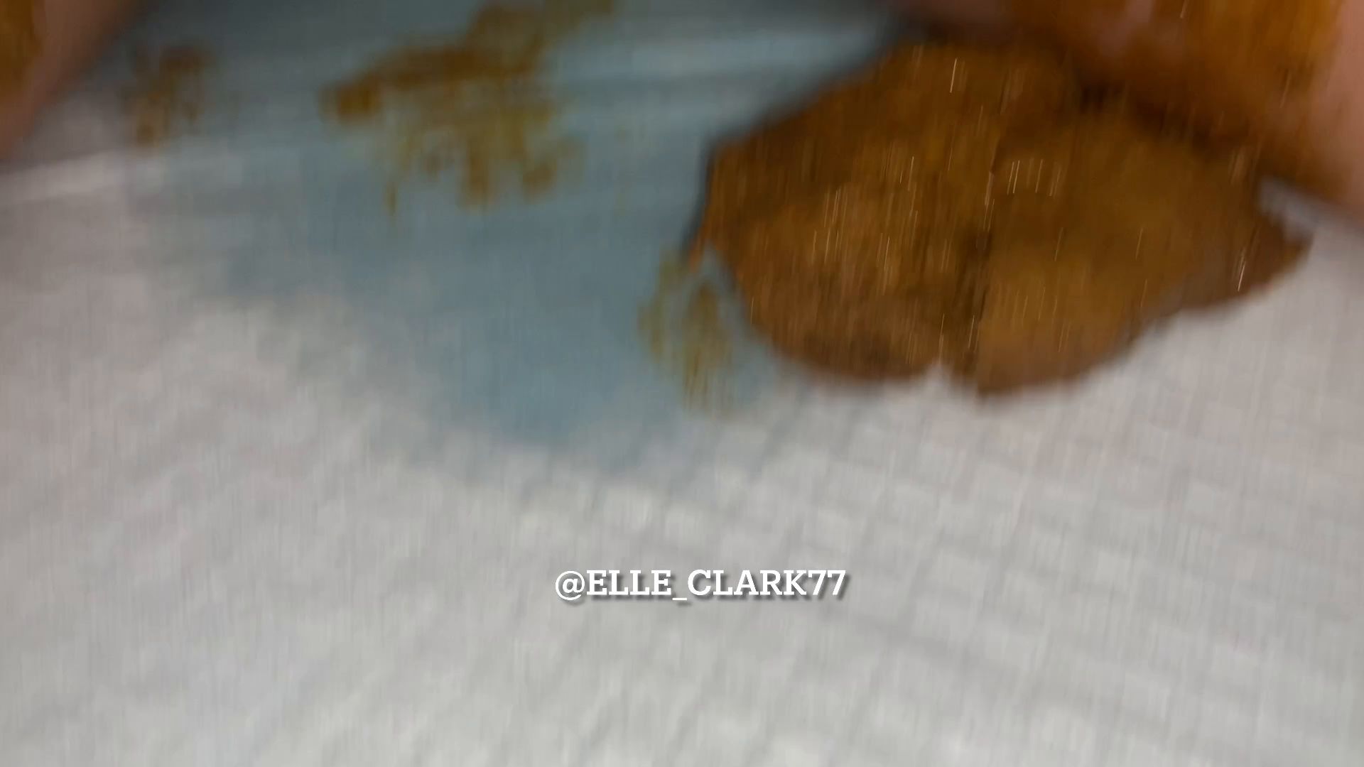 Elle Clark – BIG LOAD LAYING DOWN