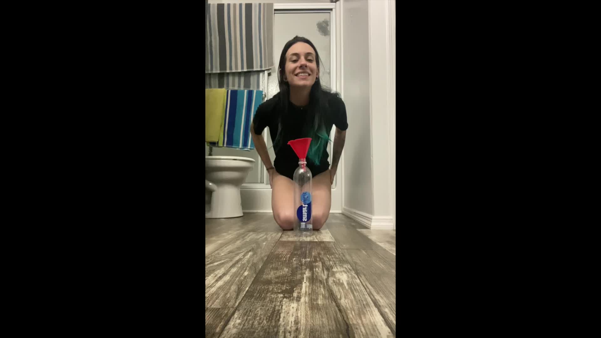 Liz Raw – Filling up Bottle with Pee