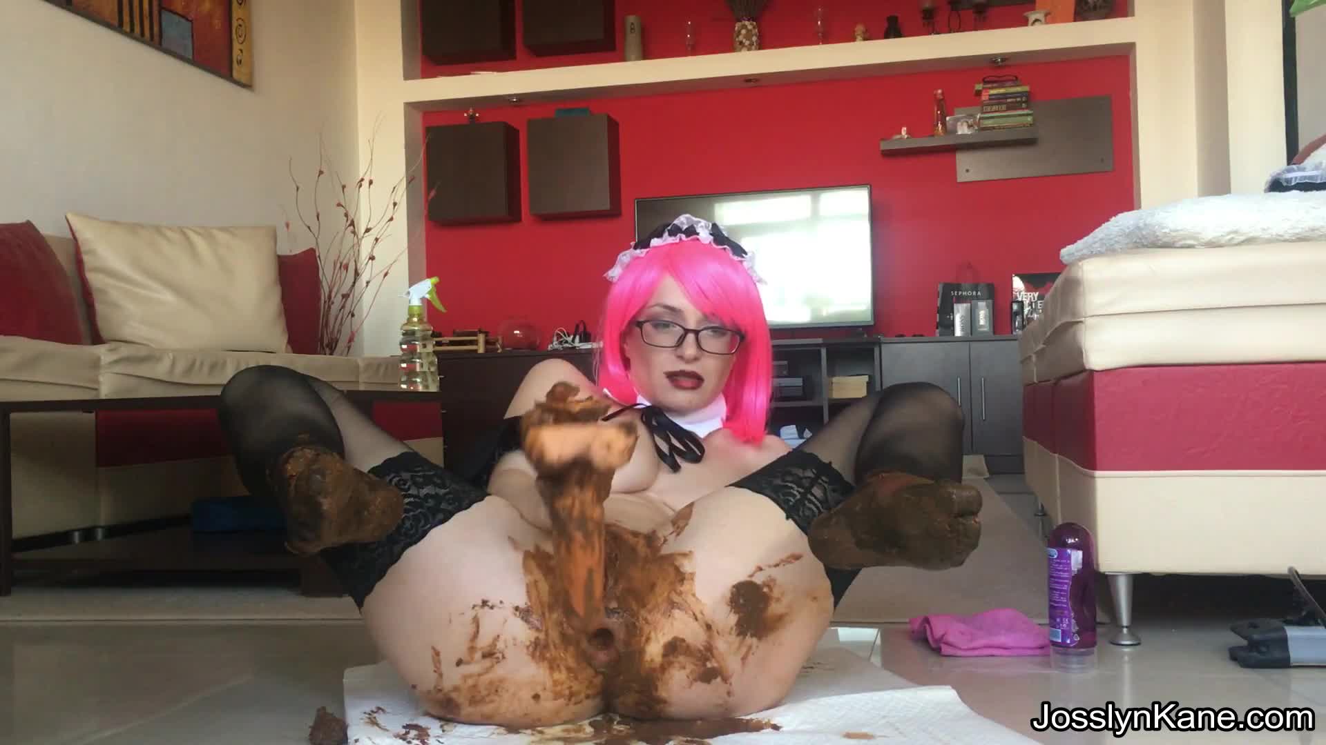 JosslynKane – Dirty maid is playing with her sissy boy