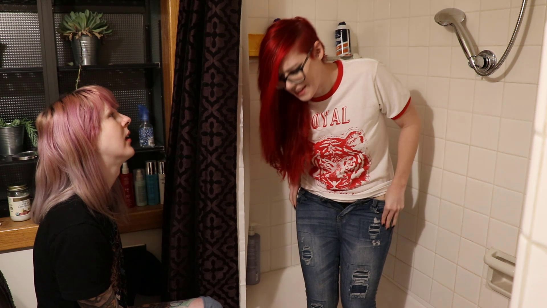 Kiwi Ruby Pee Her Pants