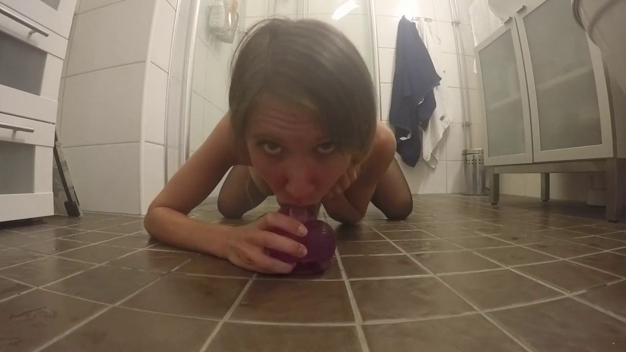 Sara And Dave – Wet and dildoplay