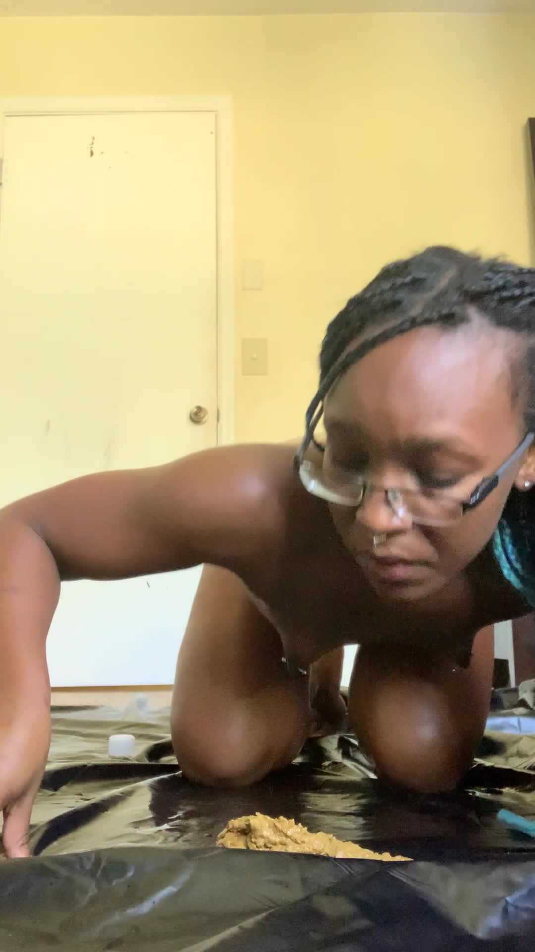 NadiaCream – Creamy Shit Play Part 1