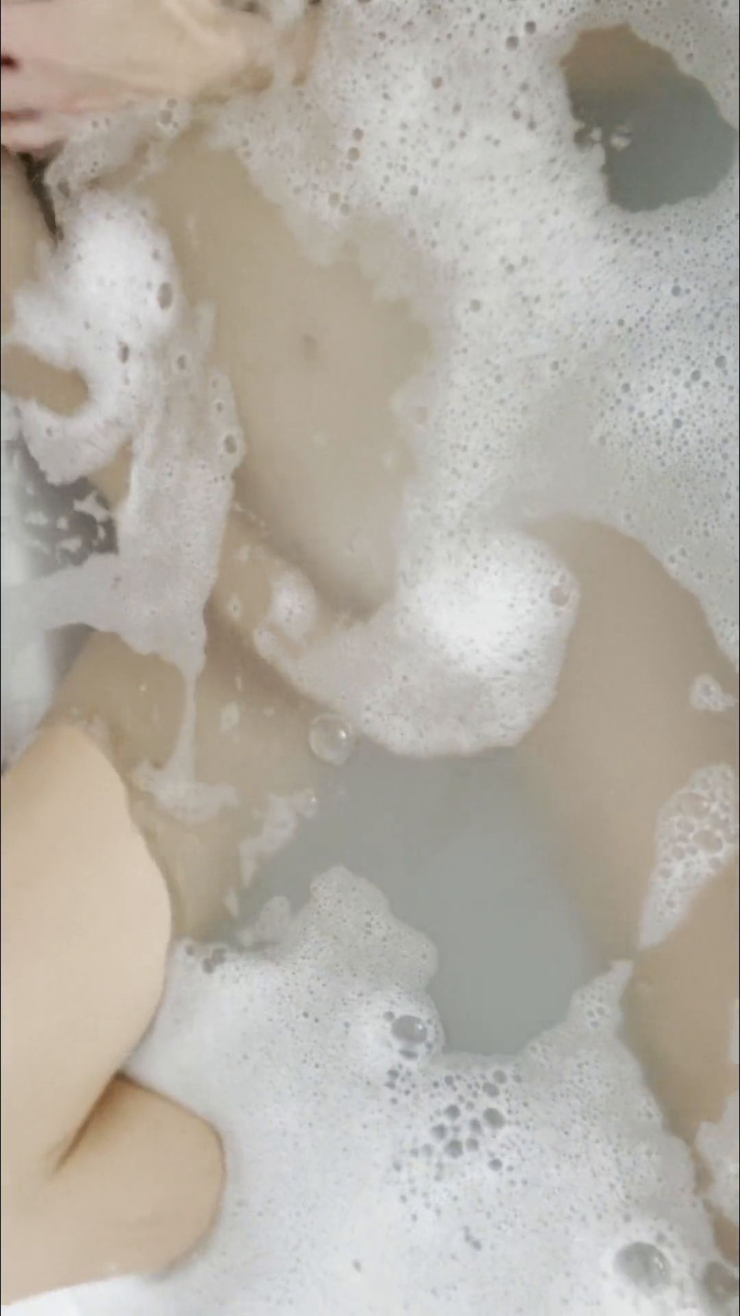 Bath Compilation Shaving + Nipple Play + Peeing + Fingering