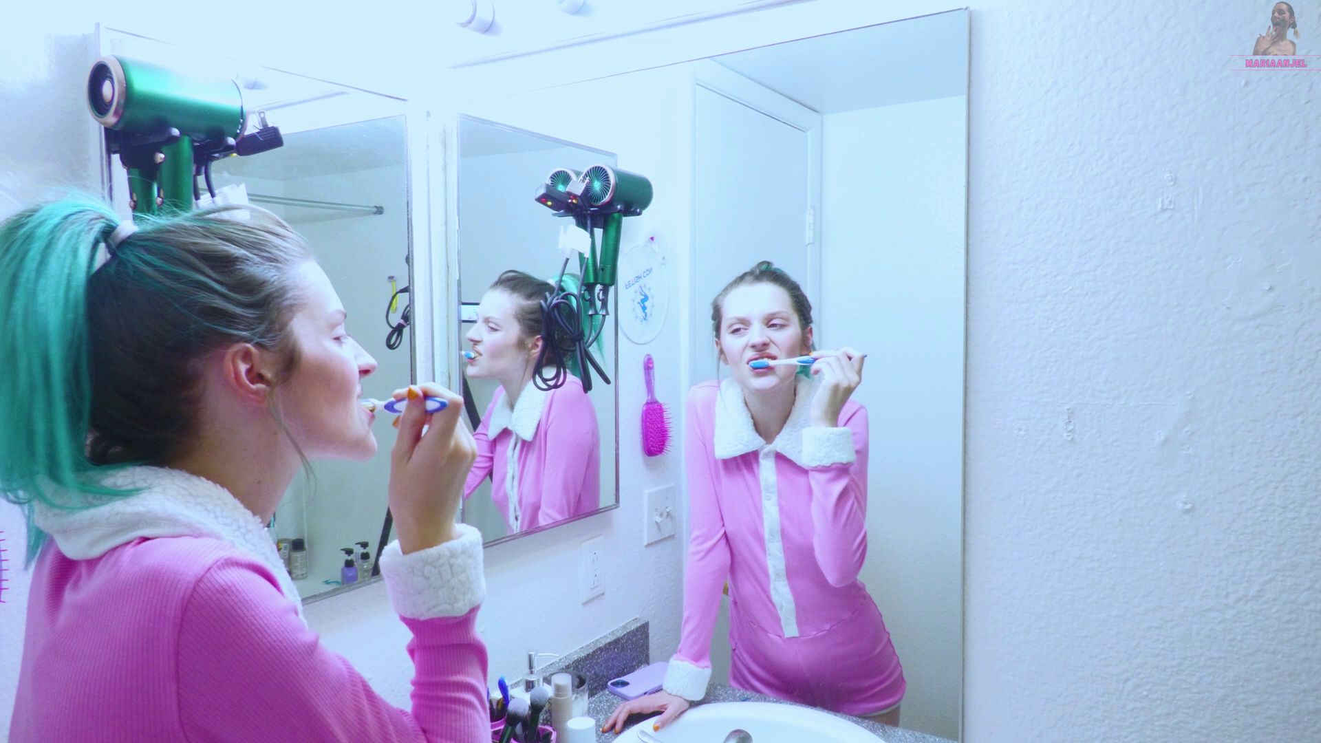 Maria Anjel – My Morning Brushing Routine