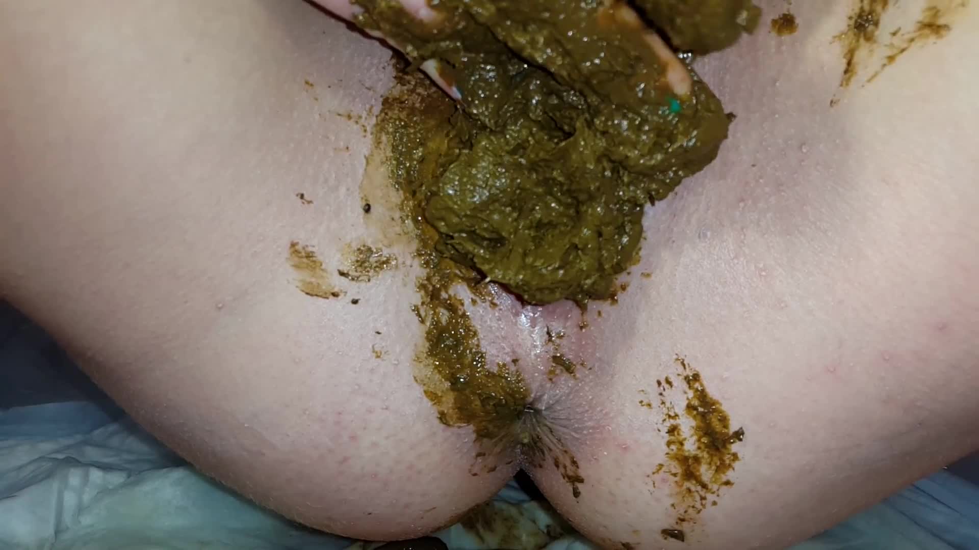 AnnaCoprofield – Through the speculum