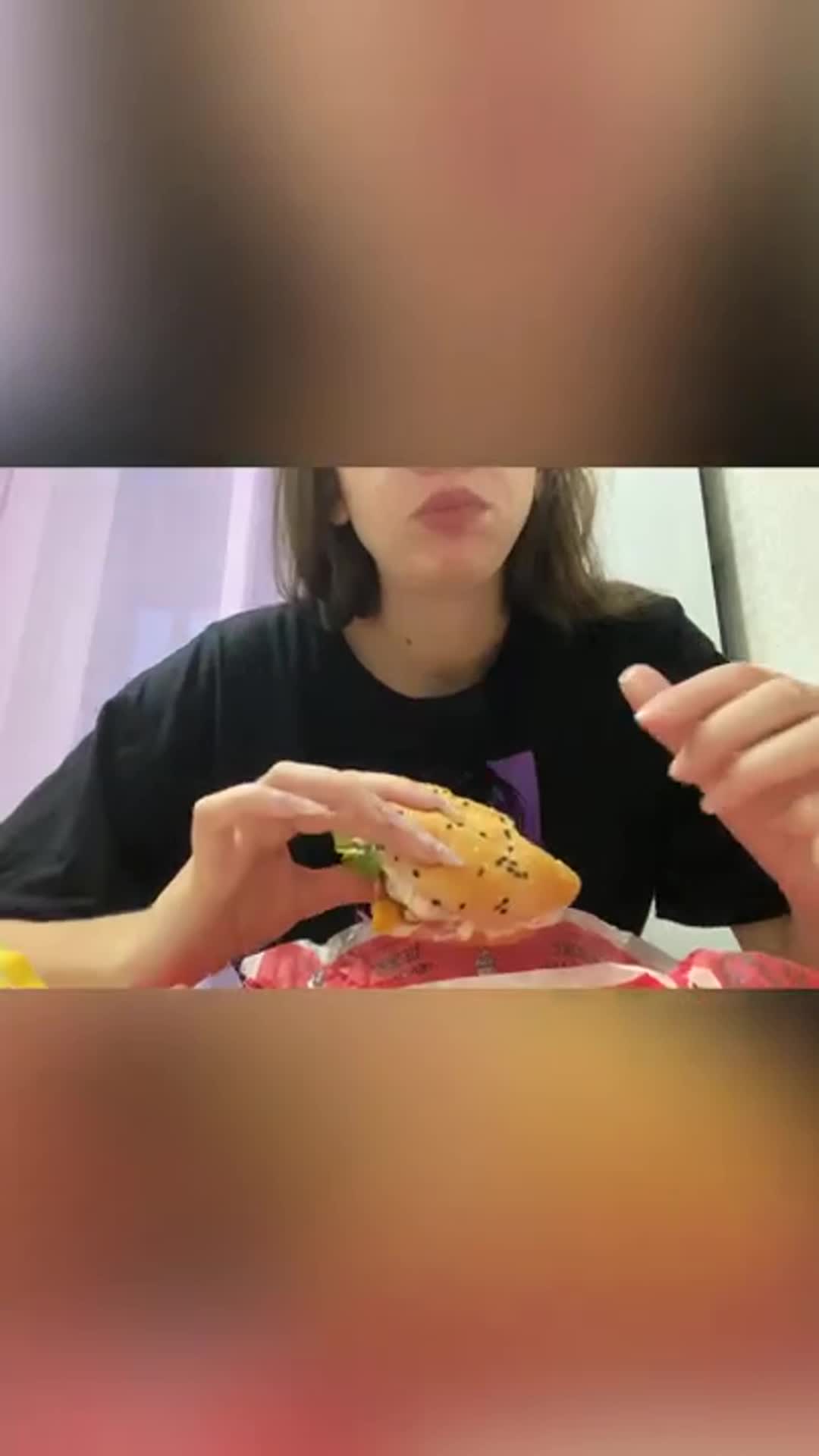 AliceTop – Poop Made From American Food