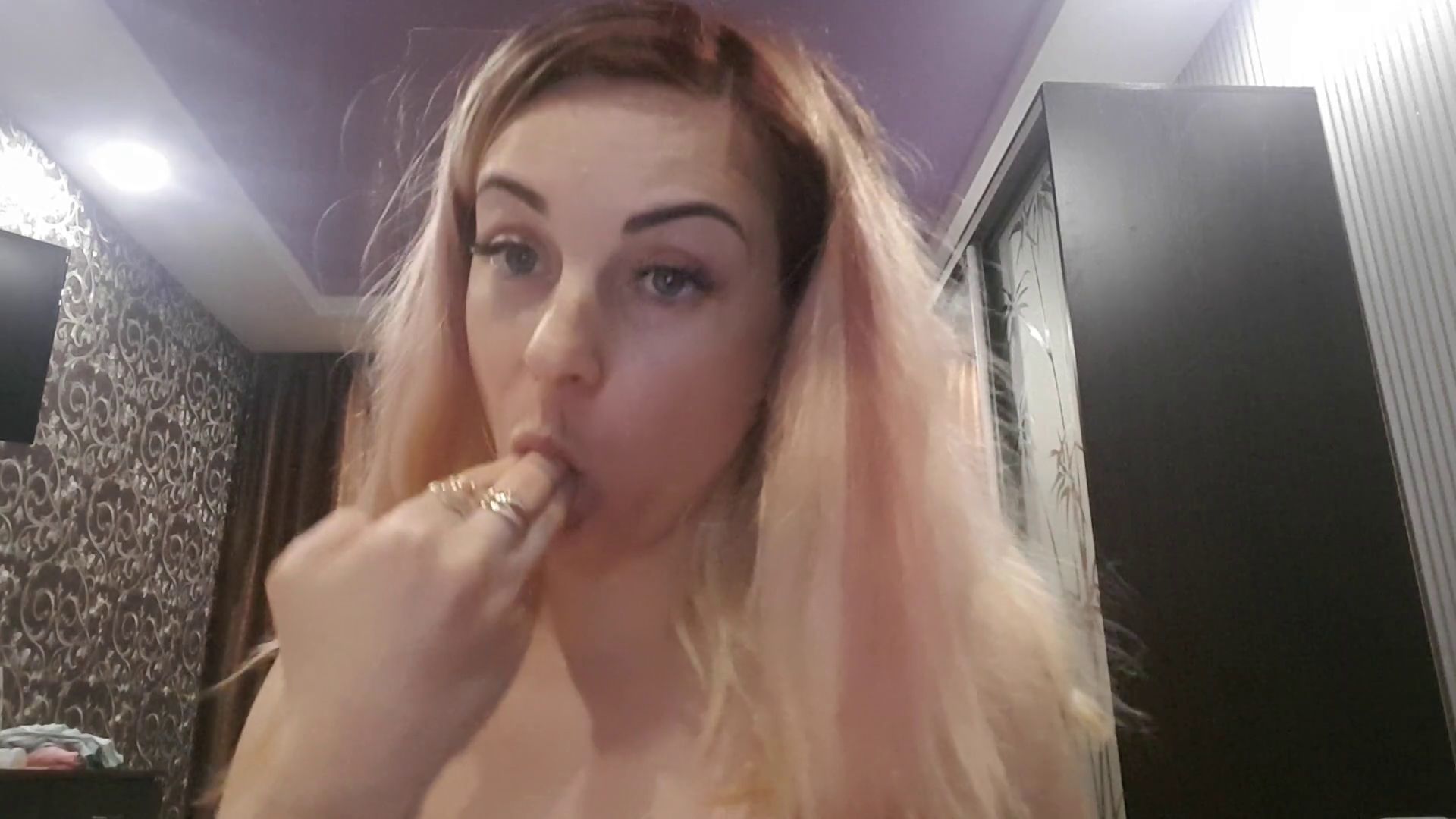 LarisaCum – Magst du beinhaare sowie an der Pussy