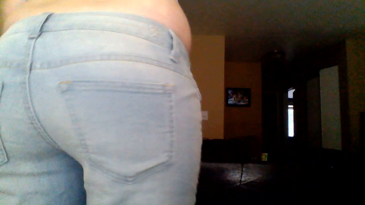 SexyScatForYou – Throwback Poop in jean shorts