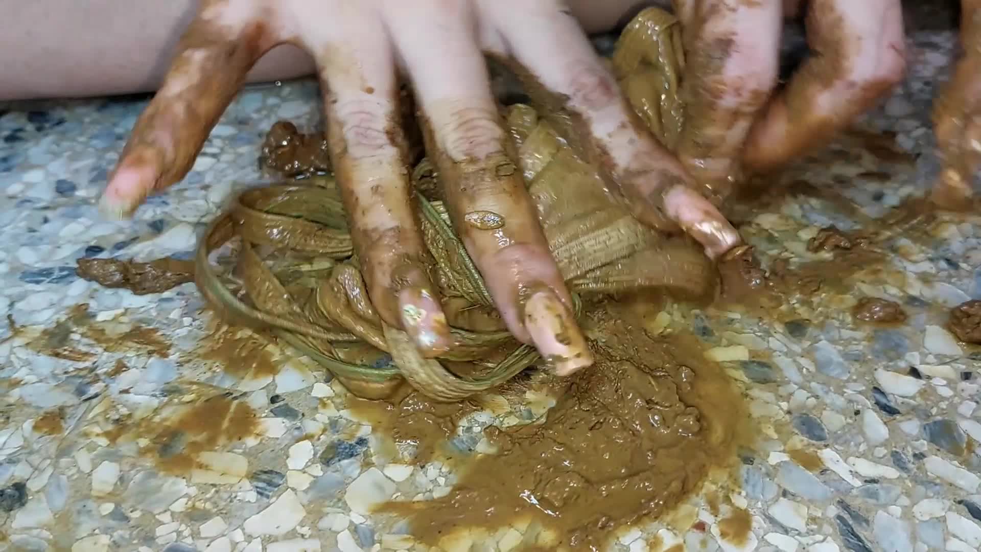 Ladycatx – Shit smearing and Anal play – Good Shit