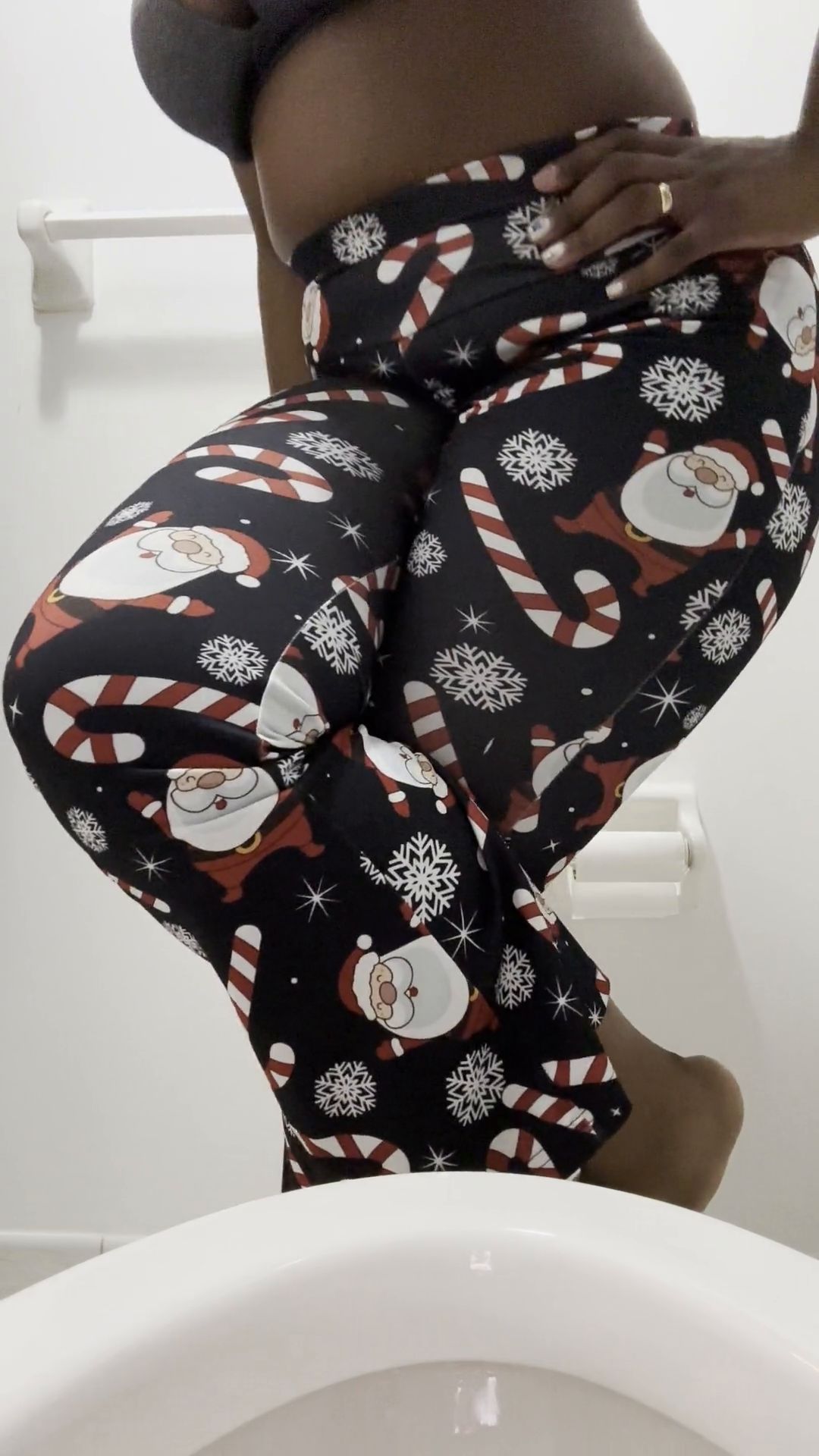 How long can I Hold it While looking at the Toilet PART 10