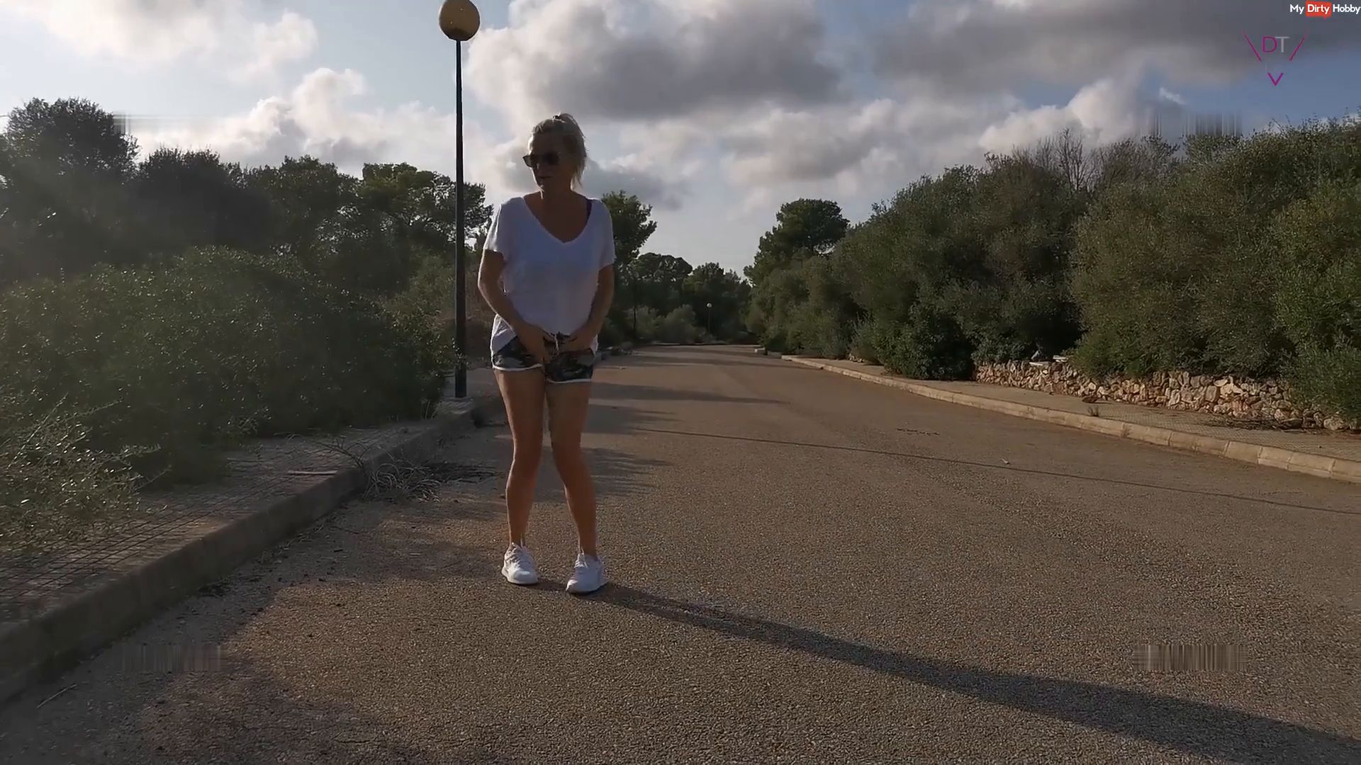 Dirty-Tina – Pissen on Tour 3