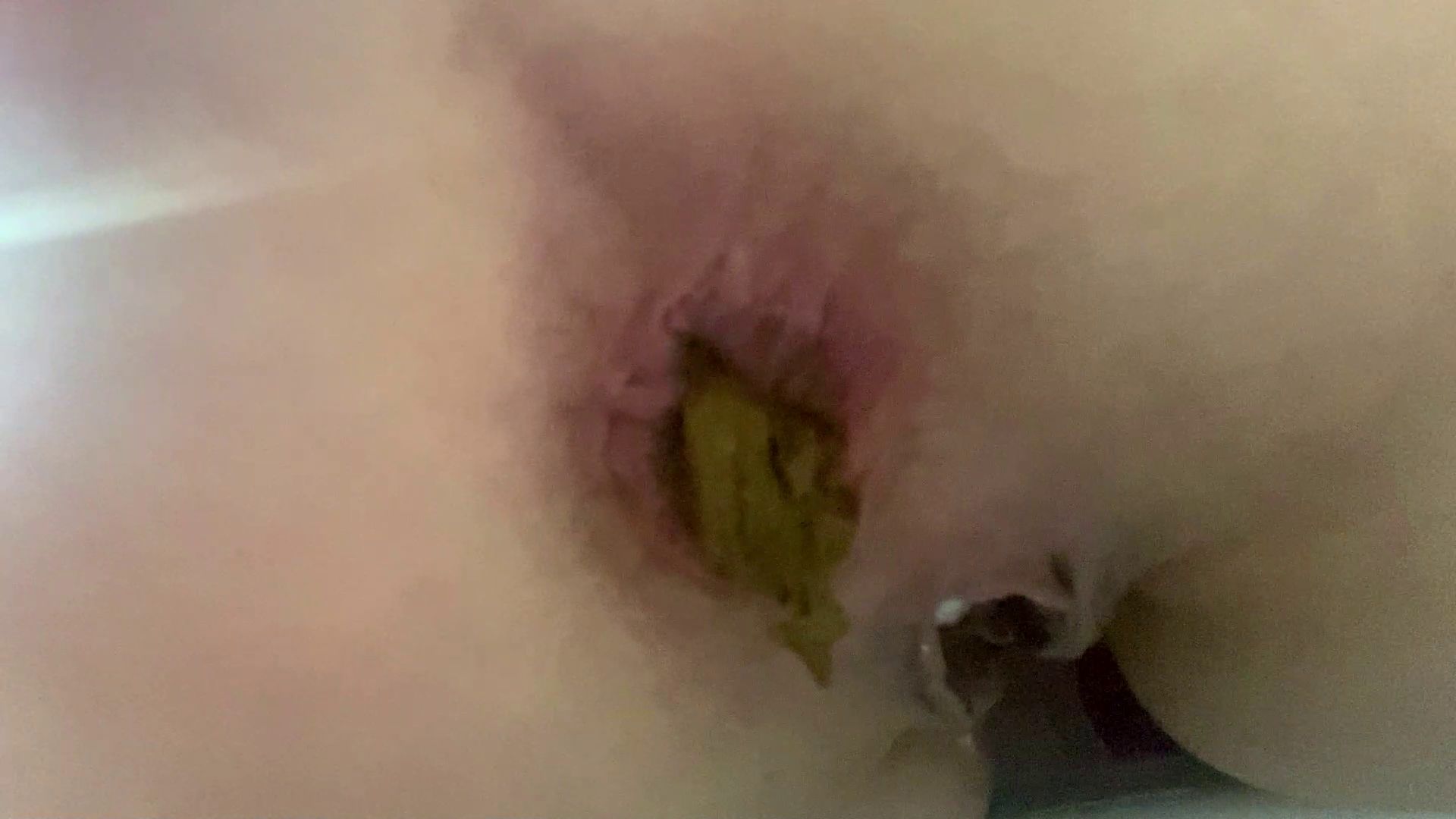 Thefartbabes – Constipated Strained Turds