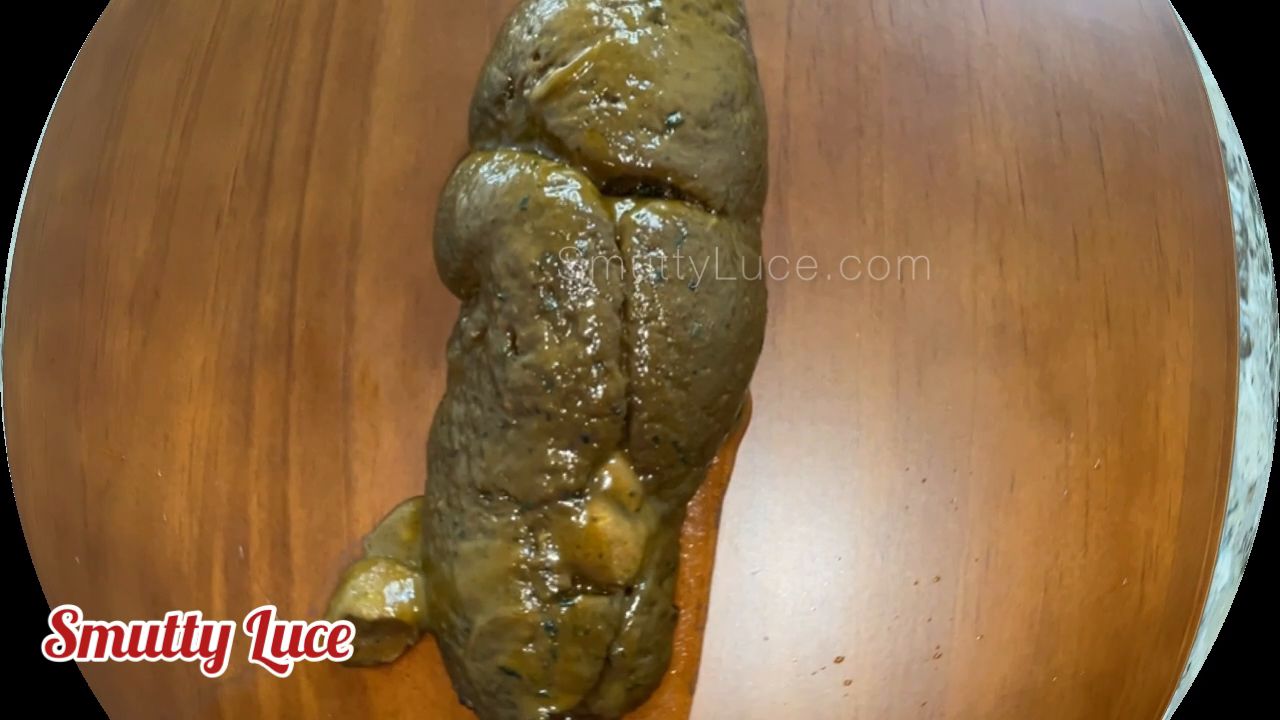 Smutty Luce – All you deserve is this Stinky Log