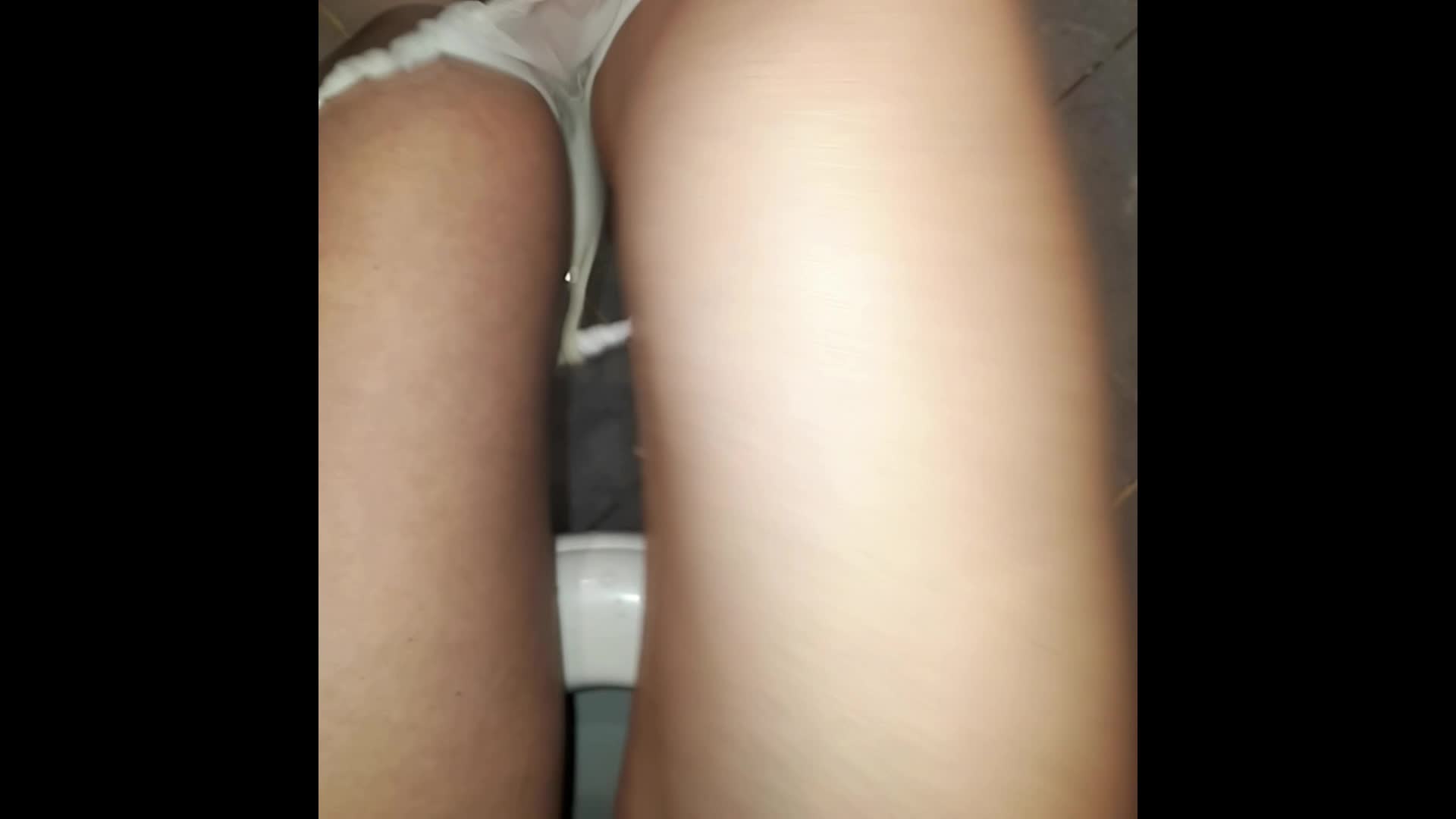 Penelopa3 – Pee pants compilation female POV