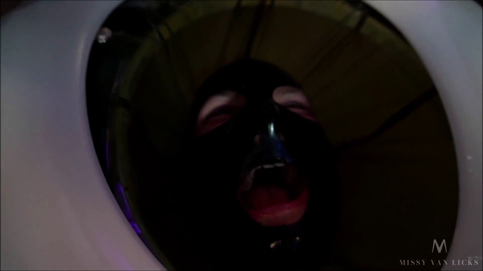 Kim Judge Lady Blackdiamoond Missy van Toilet Must Swallow