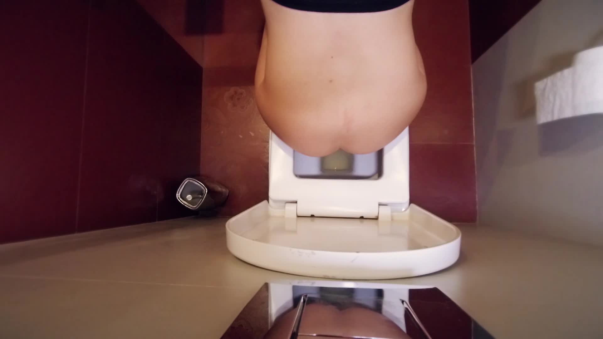 HotDirtyIvone – Maximum of Shit