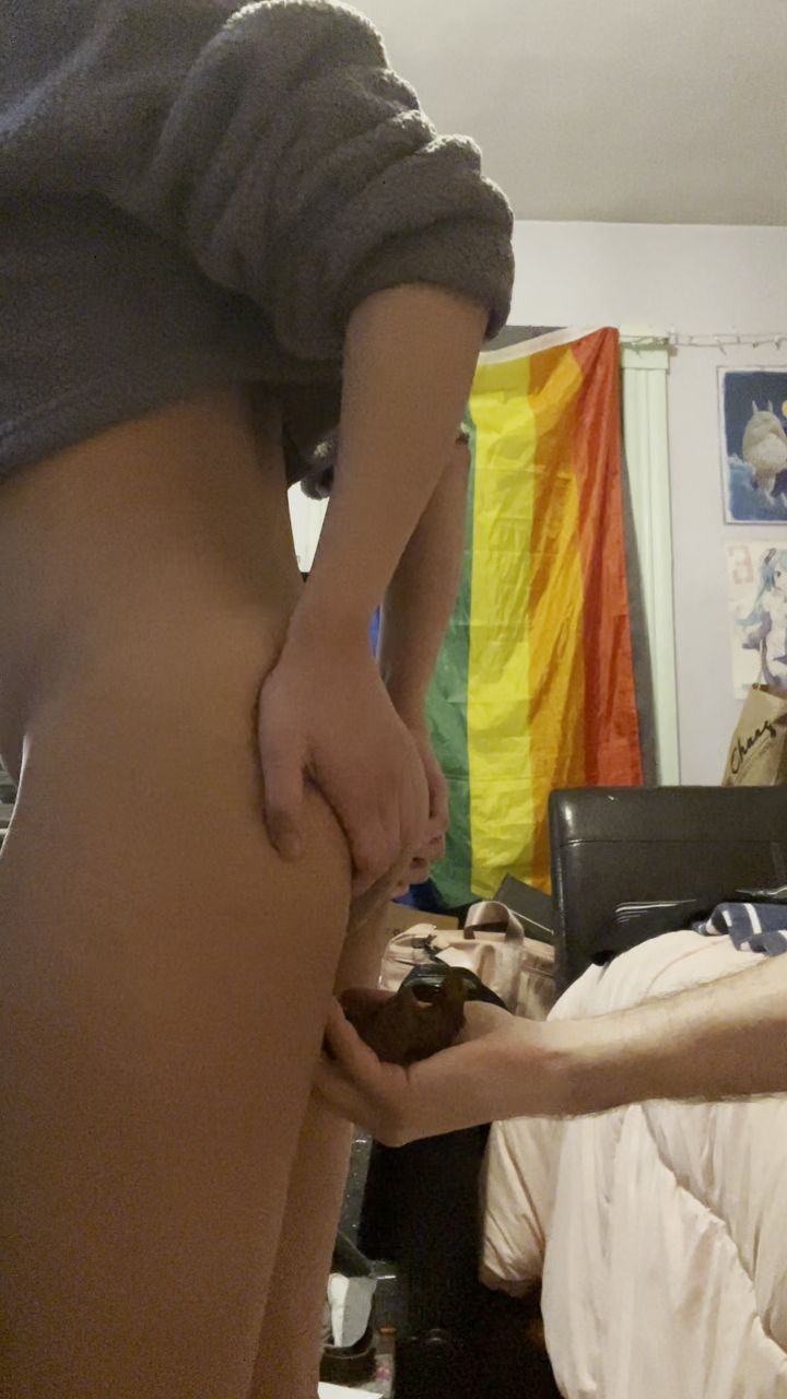 Msgassy – Pooping Into My Boyfriends Hands