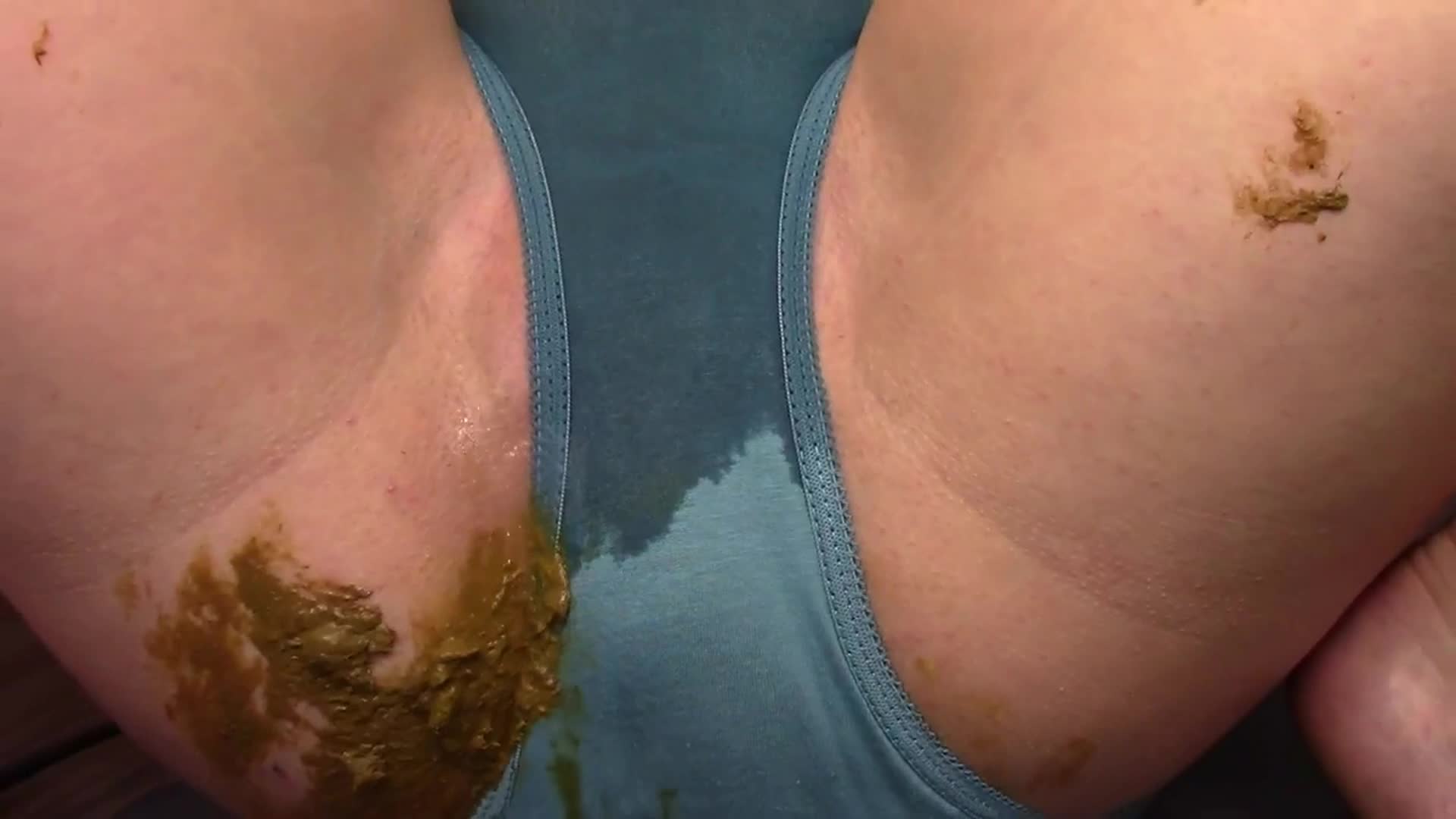 Fart and poo in teal panties