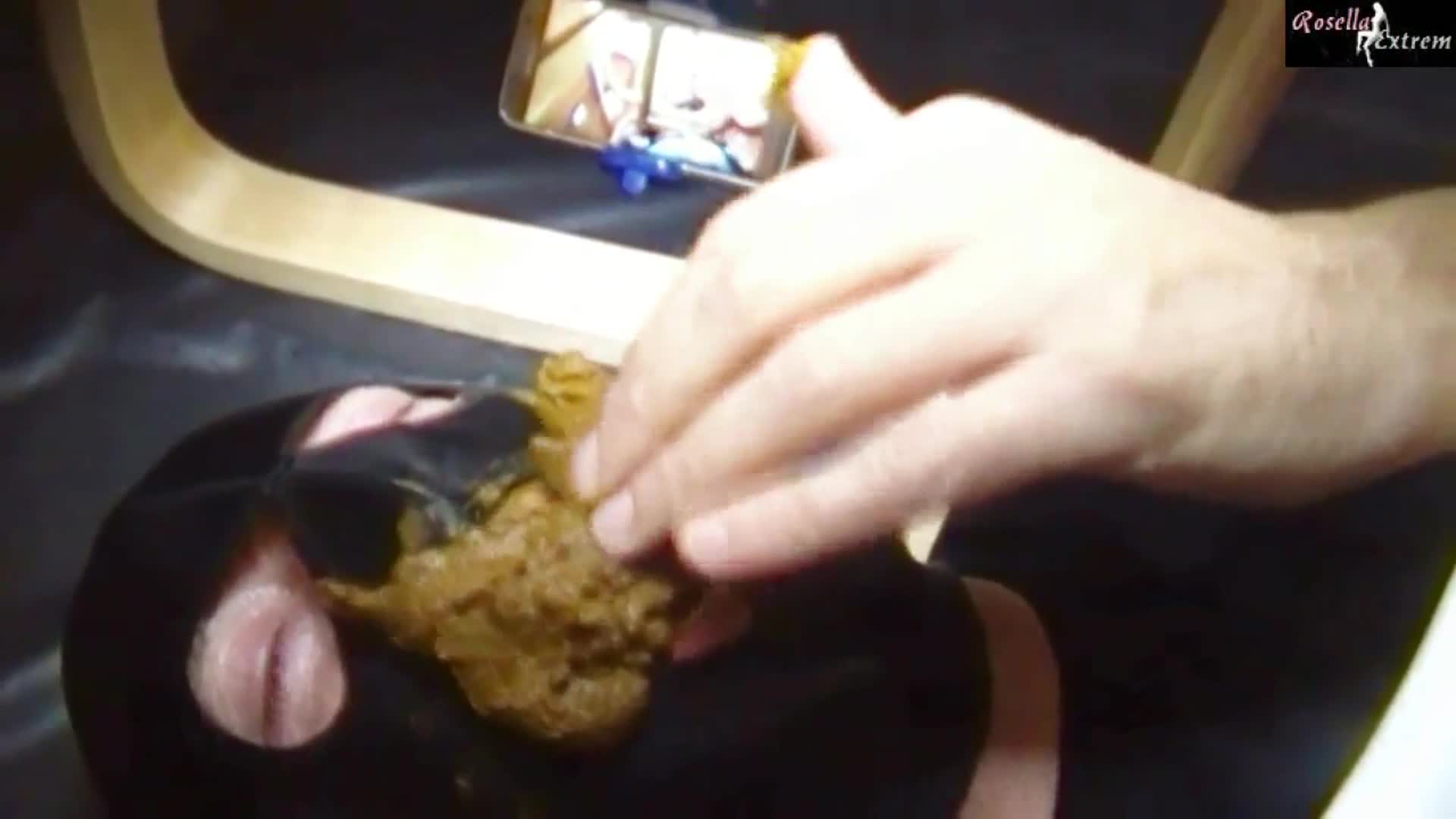 RosellaExtrem – The big shit eating