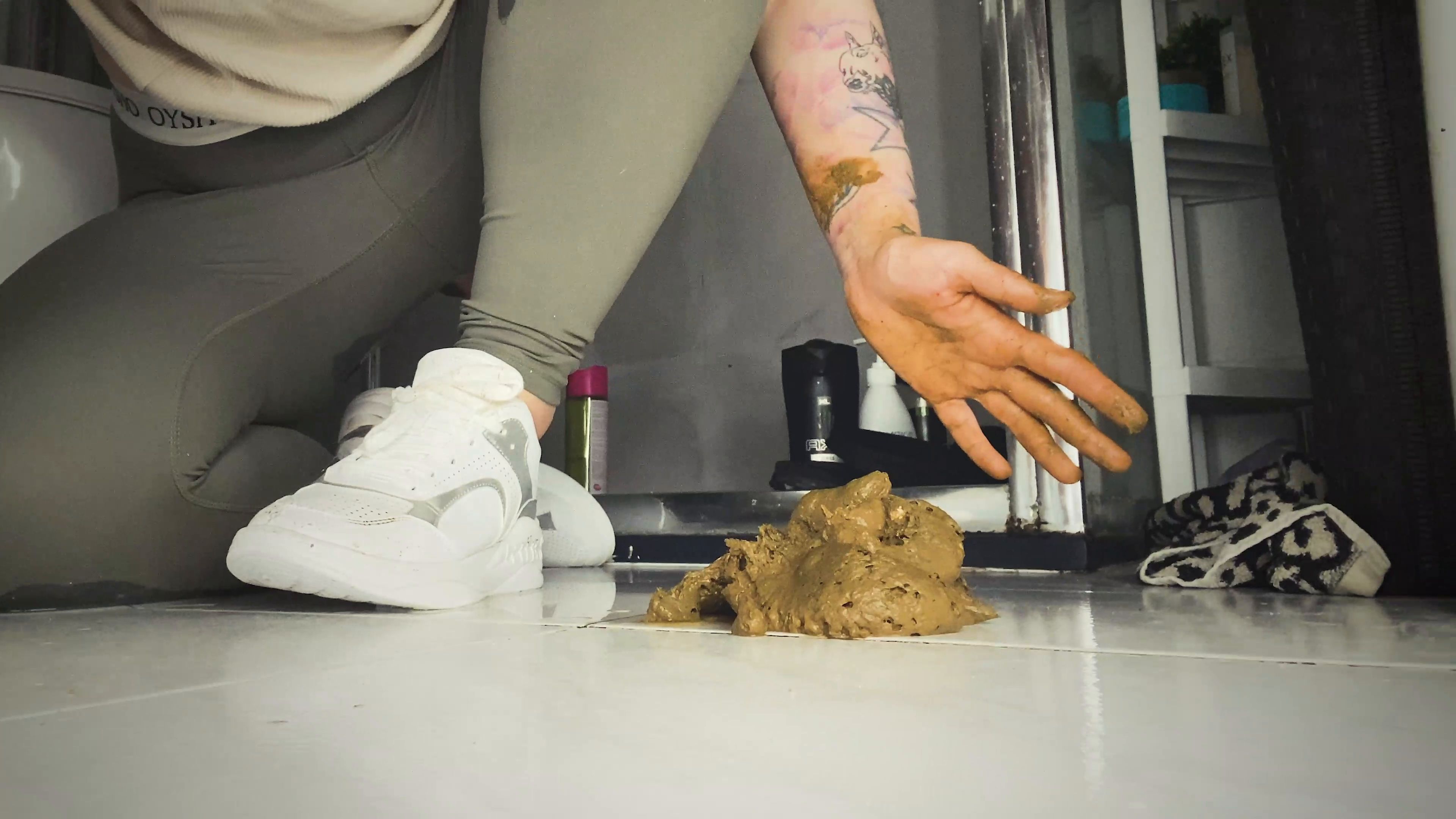 SweetbettyParlour – Two INSANE Girl Poop LOADS