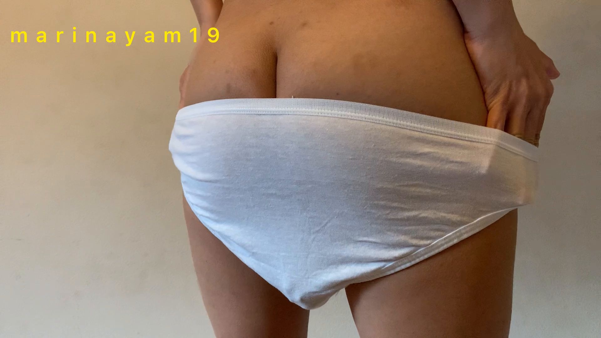 Marinayam19 – Vacuuming and shitting