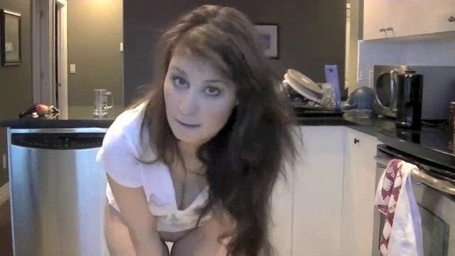 ArielBlack – Messy Panty Shit Farts