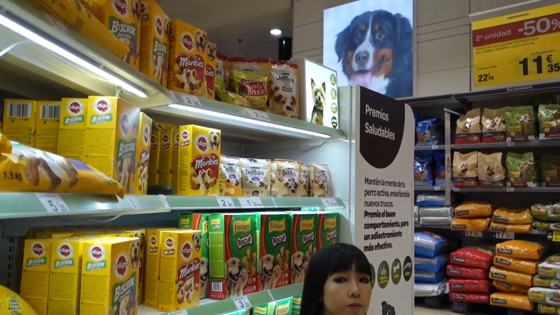 Fucks cucumber and squirts in supermarket