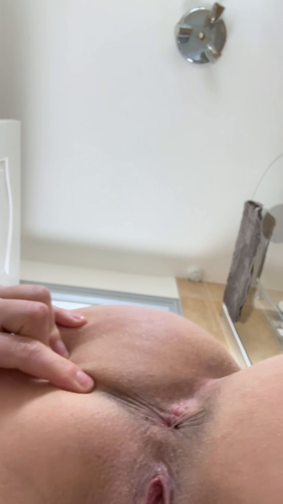 Yourhikerbabe – Giving You A Golden Shower And Farting On You