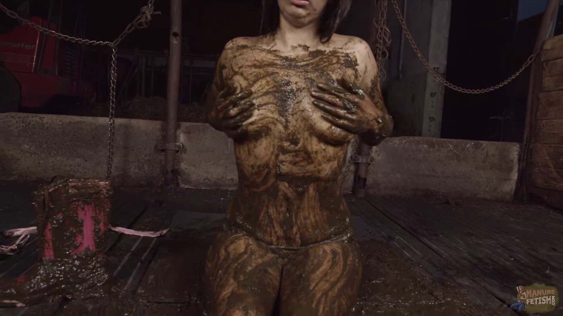 Aiyana Queen of the dung