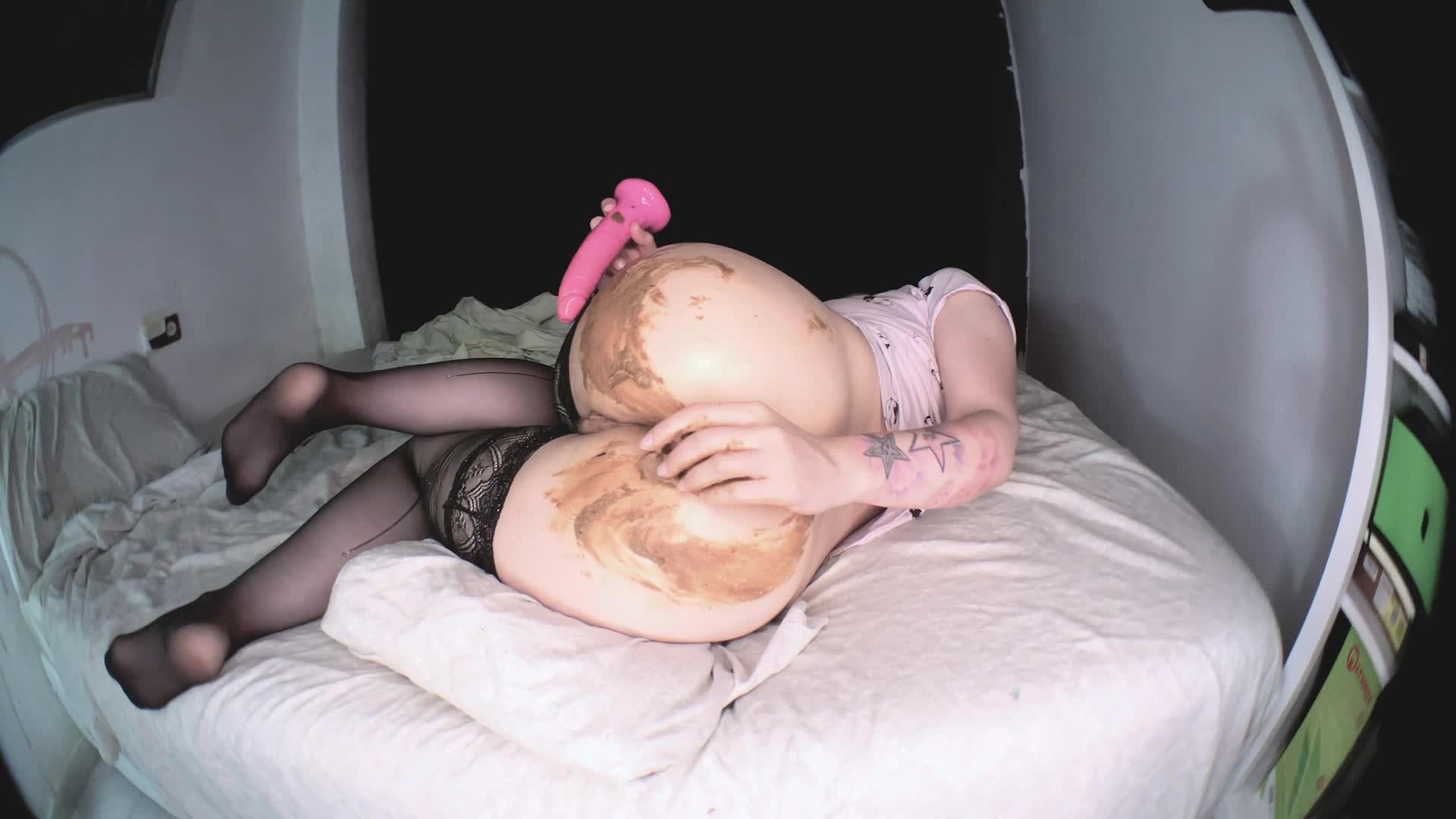 DirtyBetty – AI quadcopter filmed a pooping ass