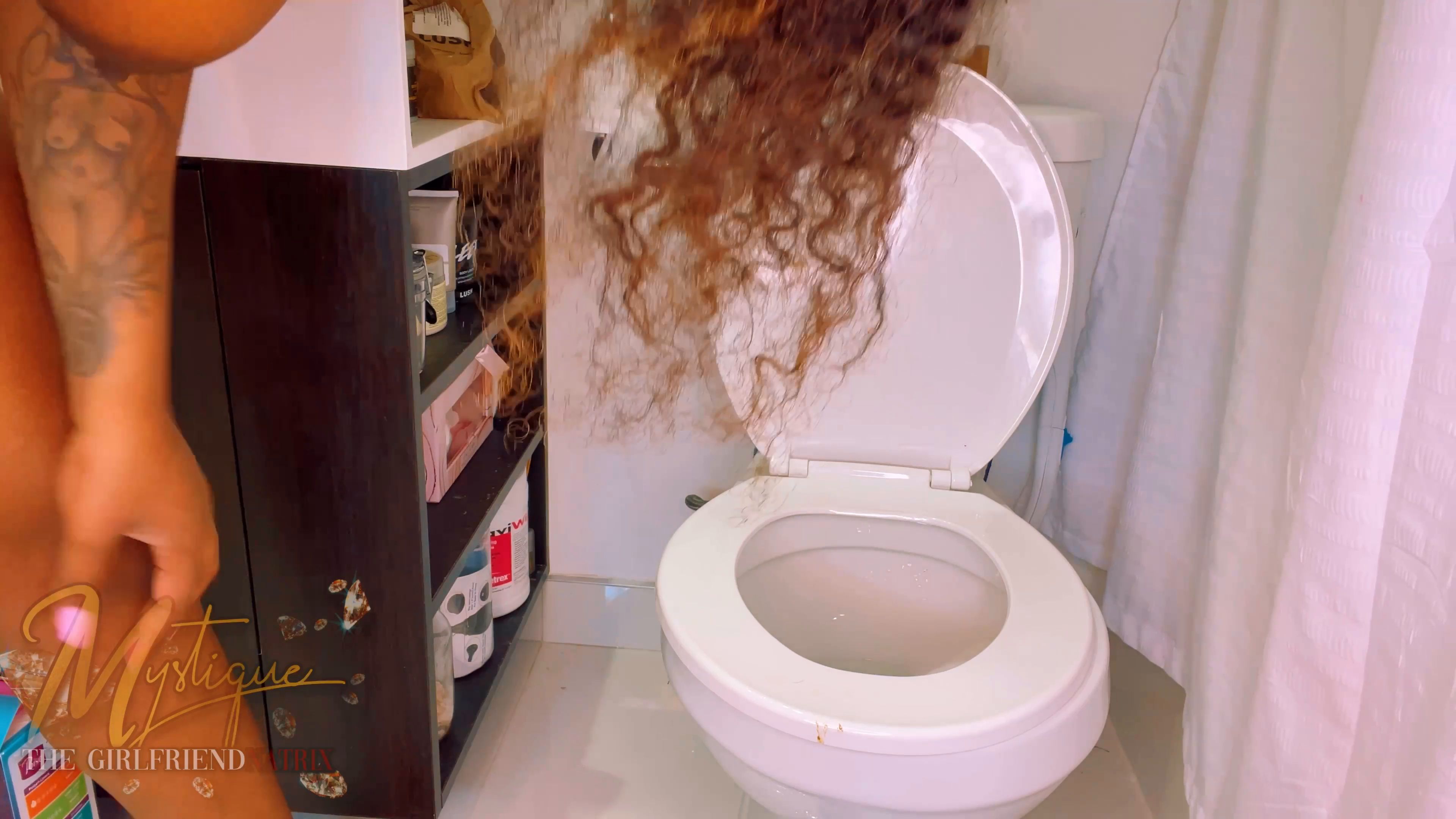 MistressMystique – 56 Inches Scatty Booty Running Your Life